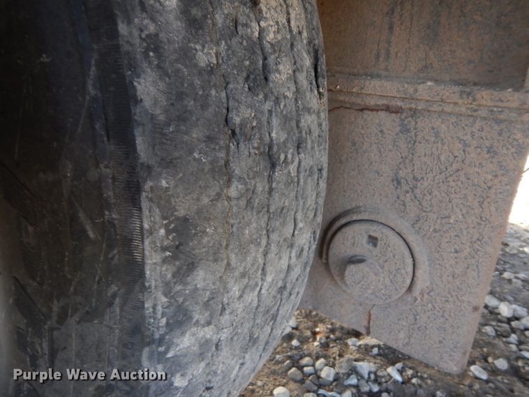 image for item GJ9159 1999 Transcraft drop deck equipment trailer