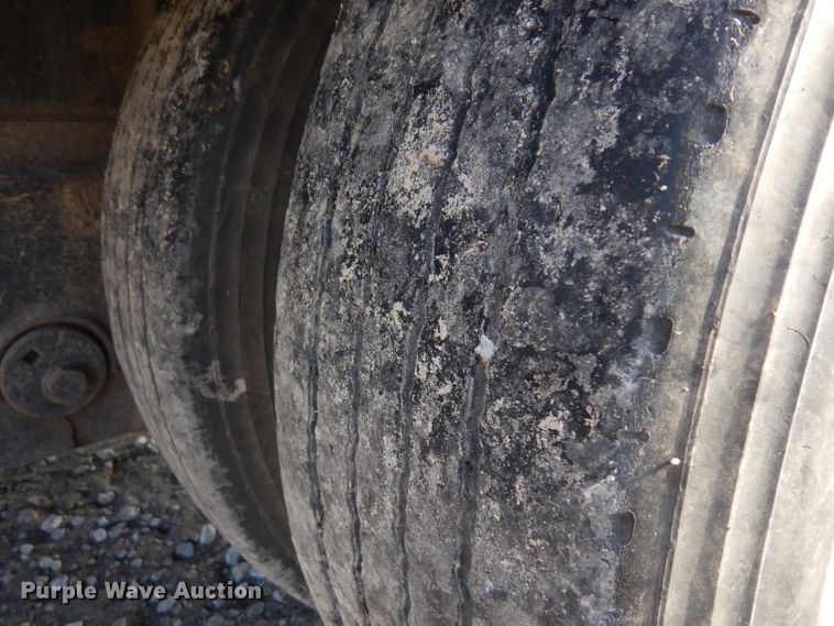 image for item GJ9159 1999 Transcraft drop deck equipment trailer