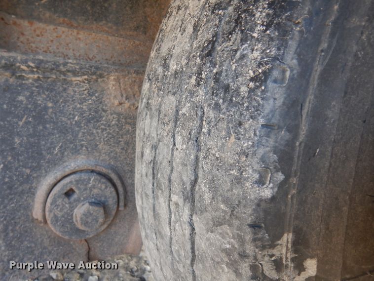 image for item GJ9159 1999 Transcraft drop deck equipment trailer