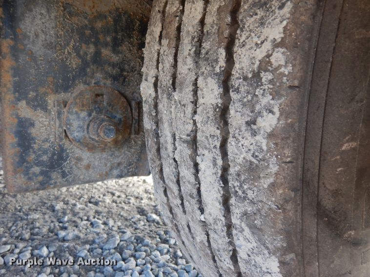 image for item GJ9160 1998 Fontaine TA50H low boy equipment trailer