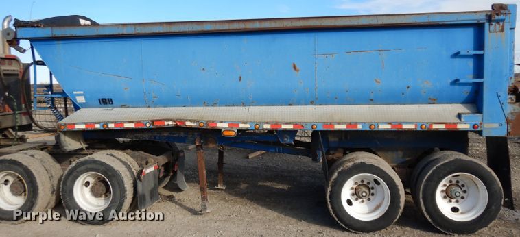 image for item GJ9161 2000 Trailer Works end dump trailer