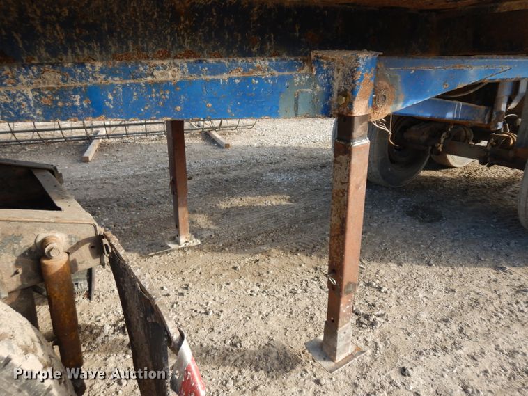 image for item GJ9161 2000 Trailer Works end dump trailer