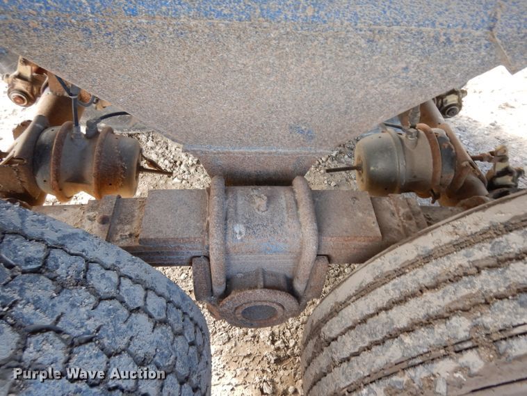 image for item GJ9161 2000 Trailer Works end dump trailer