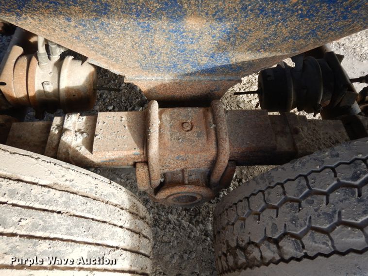 image for item GJ9161 2000 Trailer Works end dump trailer