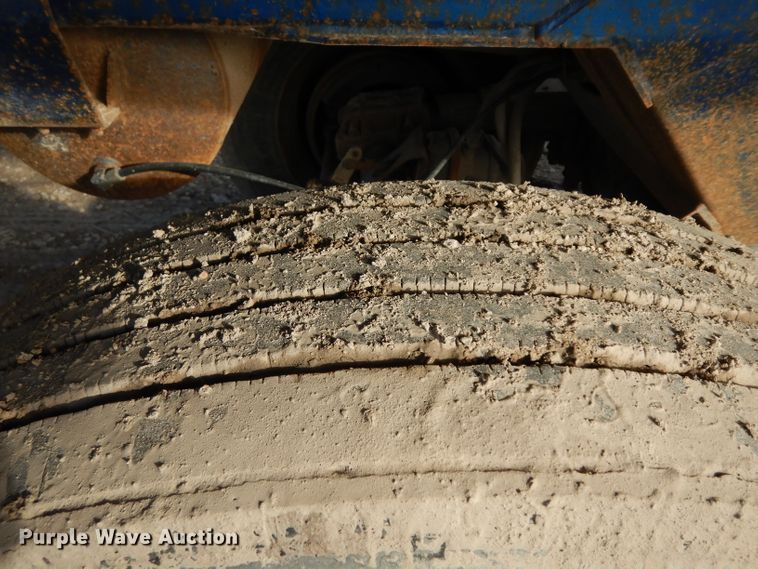 image for item GJ9161 2000 Trailer Works end dump trailer