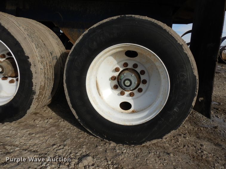 image for item GJ9161 2000 Trailer Works end dump trailer