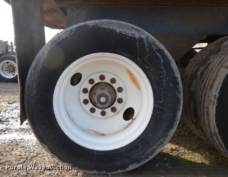 image for item GJ9161 2000 Trailer Works end dump trailer