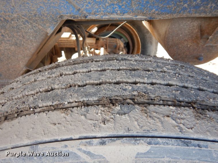 image for item GJ9161 2000 Trailer Works end dump trailer