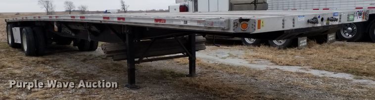 image for item GJ9163 2008 Fontaine flatbed trailer