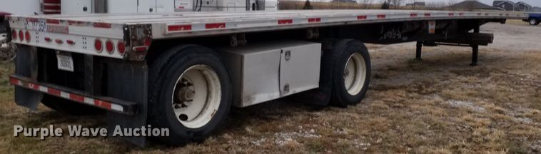 image for item GJ9163 2008 Fontaine flatbed trailer