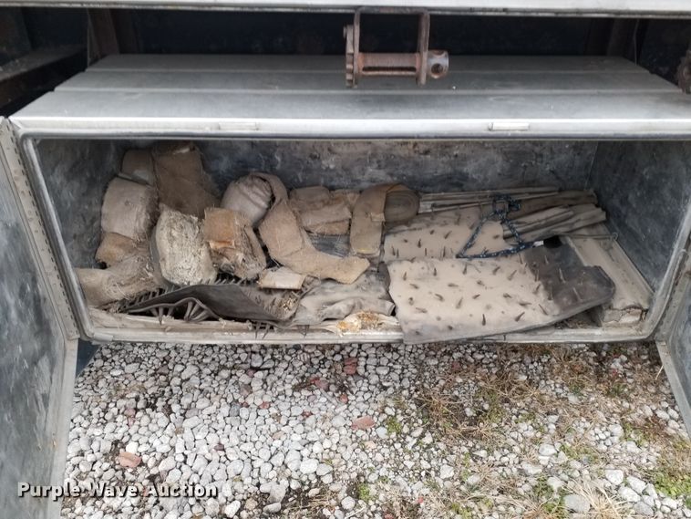 image for item GJ9163 2008 Fontaine flatbed trailer