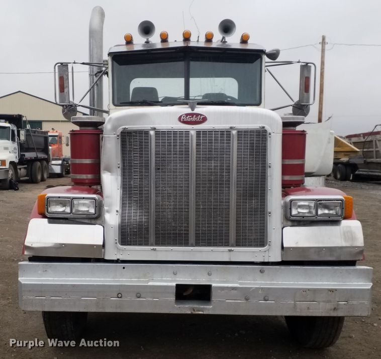 image for item GJ9165 1996 Peterbilt 379 semi truck