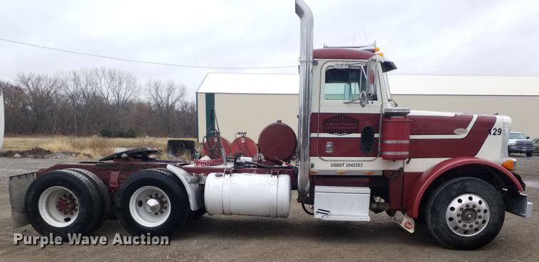image for item GJ9165 1996 Peterbilt 379 semi truck