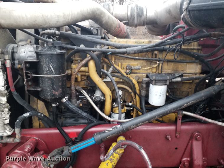 image for item GJ9165 1996 Peterbilt 379 semi truck