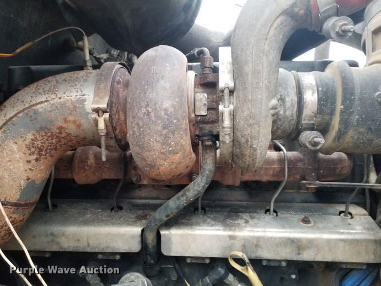 image for item GJ9166 2001 Mack CH613 semi truck