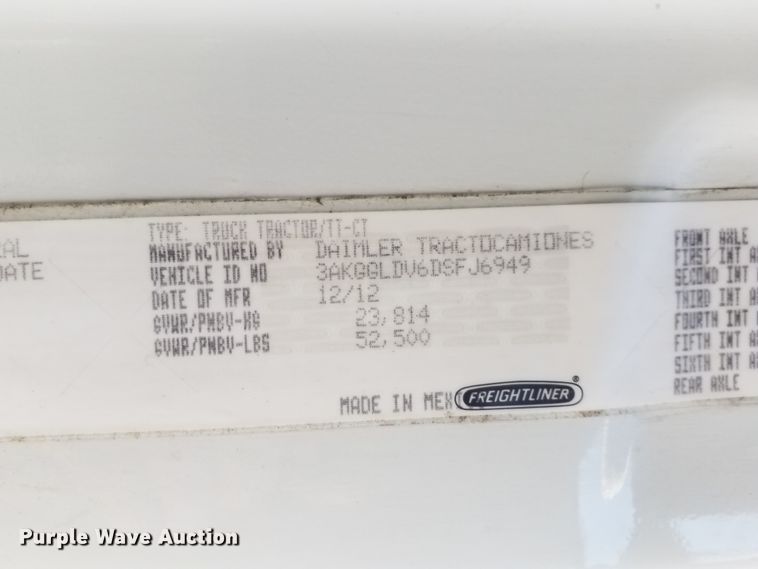 image for item GJ9190 2013 Freightliner Cascadia semi truck