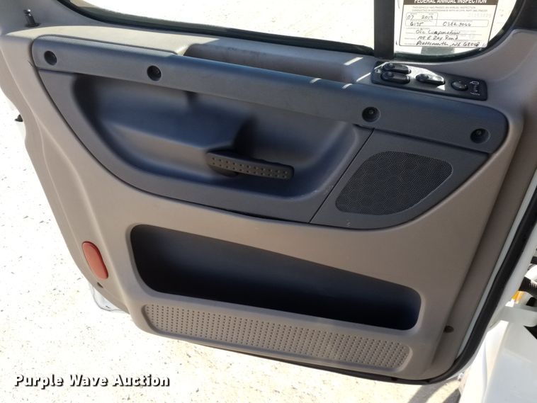 image for item GJ9191 2012 Freightliner Cascadia semi truck