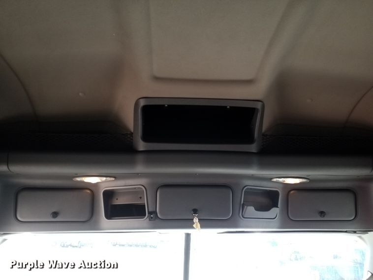 image for item GJ9191 2012 Freightliner Cascadia semi truck