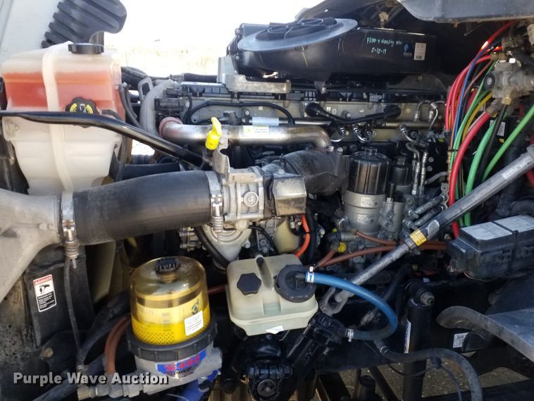 image for item GJ9191 2012 Freightliner Cascadia semi truck