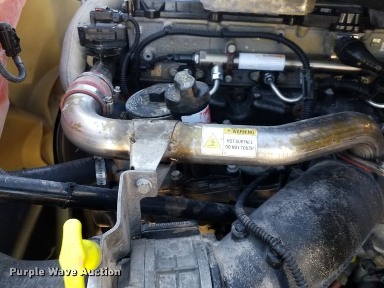 image for item GJ9191 2012 Freightliner Cascadia semi truck