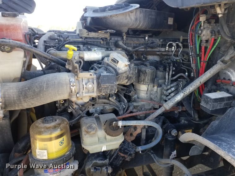 image for item GJ9193 2010 Freightliner Cascadia semi truck