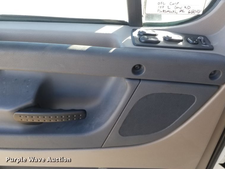 image for item GJ9194 2010 Freightliner Cascadia semi truck