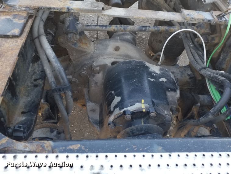 image for item GJ9194 2010 Freightliner Cascadia semi truck