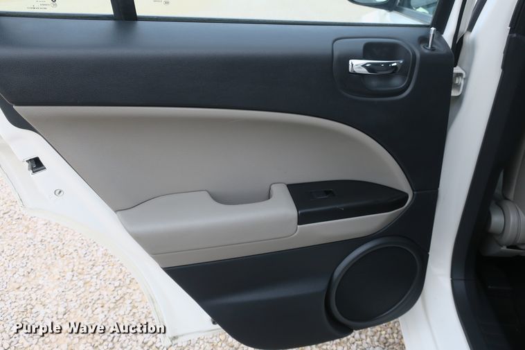 image for item DB10098 2010 Dodge Caliber SXT