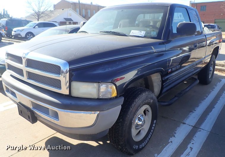 image for item DB7573 2001 Dodge Ram 1500 Quad Cab pickup truck