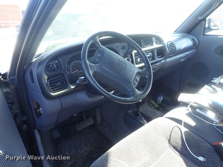 image for item DB7573 2001 Dodge Ram 1500 Quad Cab pickup truck