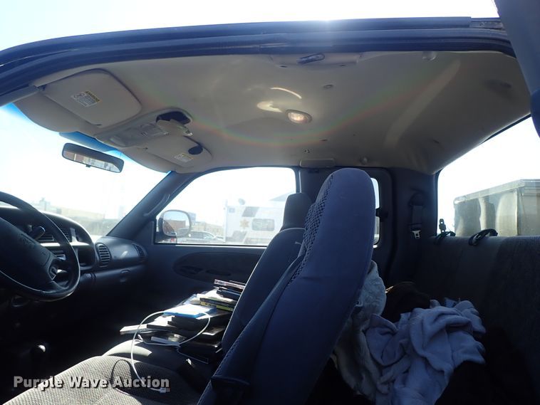 image for item DB7573 2001 Dodge Ram 1500 Quad Cab pickup truck