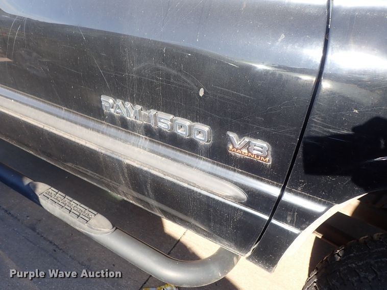 image for item DB7573 2001 Dodge Ram 1500 Quad Cab pickup truck