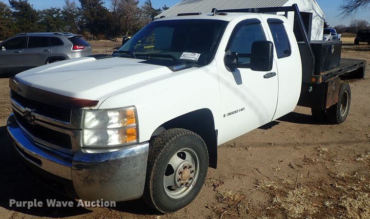 image for item DC3420 2008 Chevrolet Silverado 3500HD Ext. Cab flatbed pickup truck
