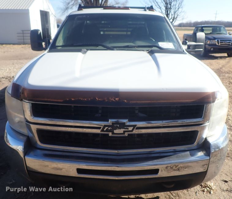 image for item DC3420 2008 Chevrolet Silverado 3500HD Ext. Cab flatbed pickup truck