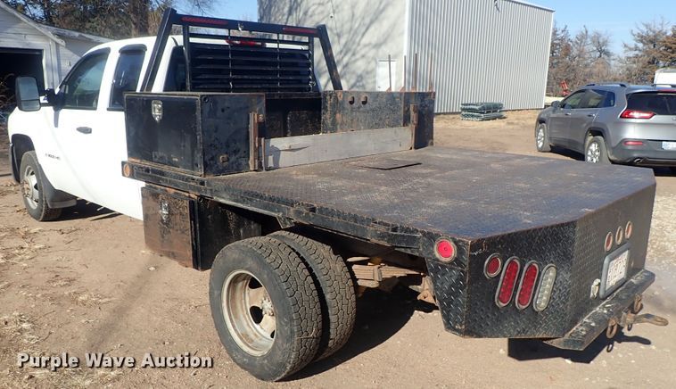 image for item DC3420 2008 Chevrolet Silverado 3500HD Ext. Cab flatbed pickup truck