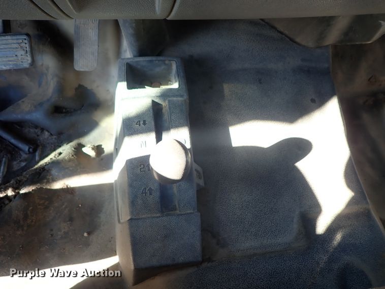 image for item DC3420 2008 Chevrolet Silverado 3500HD Ext. Cab flatbed pickup truck