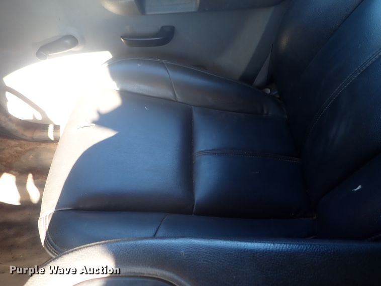 image for item DC3420 2008 Chevrolet Silverado 3500HD Ext. Cab flatbed pickup truck