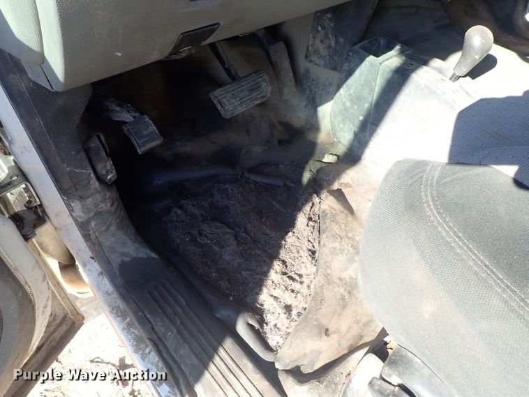 image for item DC3420 2008 Chevrolet Silverado 3500HD Ext. Cab flatbed pickup truck