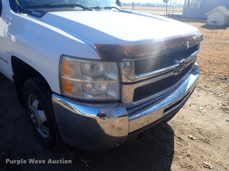 image for item DC3420 2008 Chevrolet Silverado 3500HD Ext. Cab flatbed pickup truck