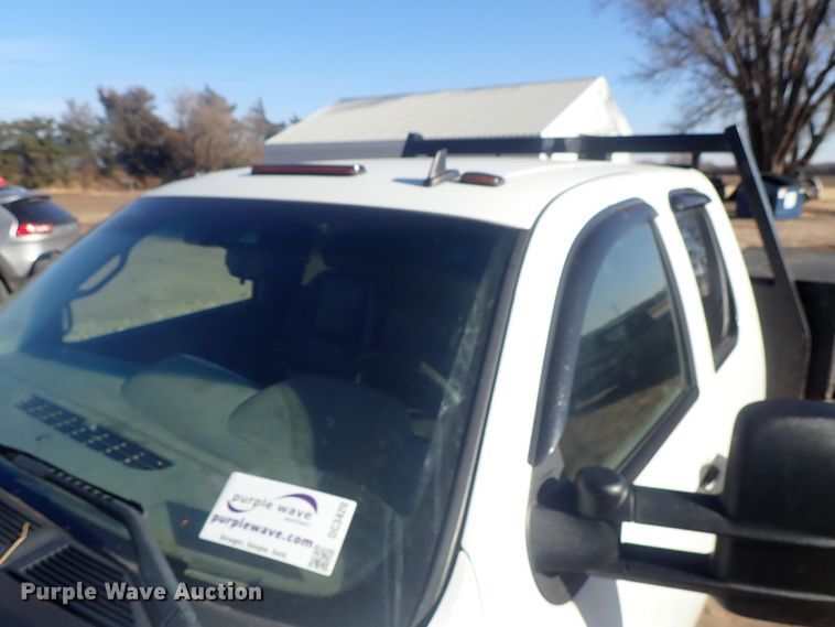 image for item DC3420 2008 Chevrolet Silverado 3500HD Ext. Cab flatbed pickup truck
