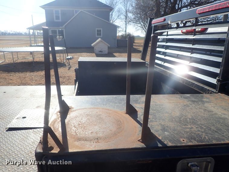 image for item DC3420 2008 Chevrolet Silverado 3500HD Ext. Cab flatbed pickup truck