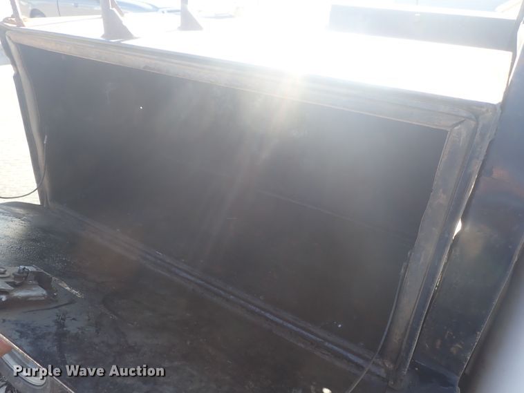 image for item DC3420 2008 Chevrolet Silverado 3500HD Ext. Cab flatbed pickup truck