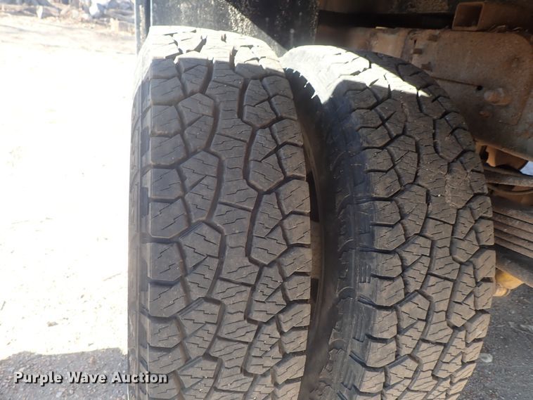 image for item DC3420 2008 Chevrolet Silverado 3500HD Ext. Cab flatbed pickup truck