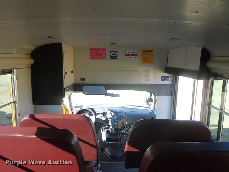image for item DC3421 2006 Ford E450 school bus