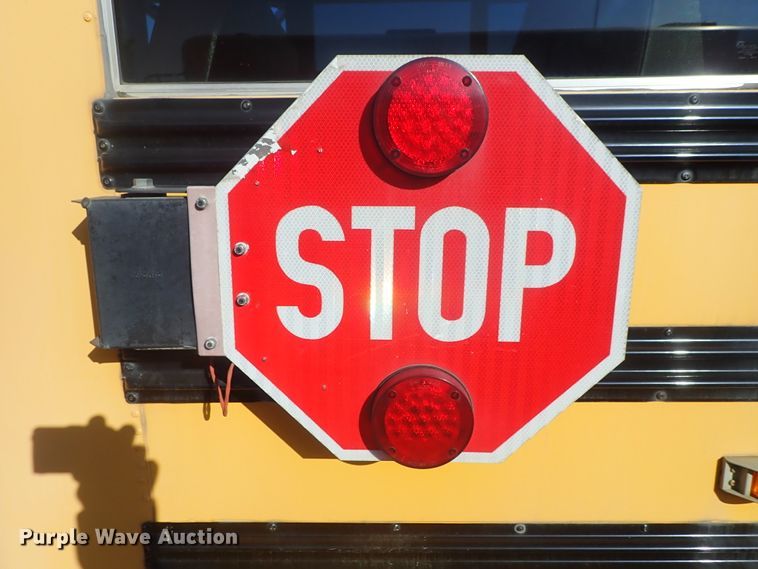 image for item DC3421 2006 Ford E450 school bus