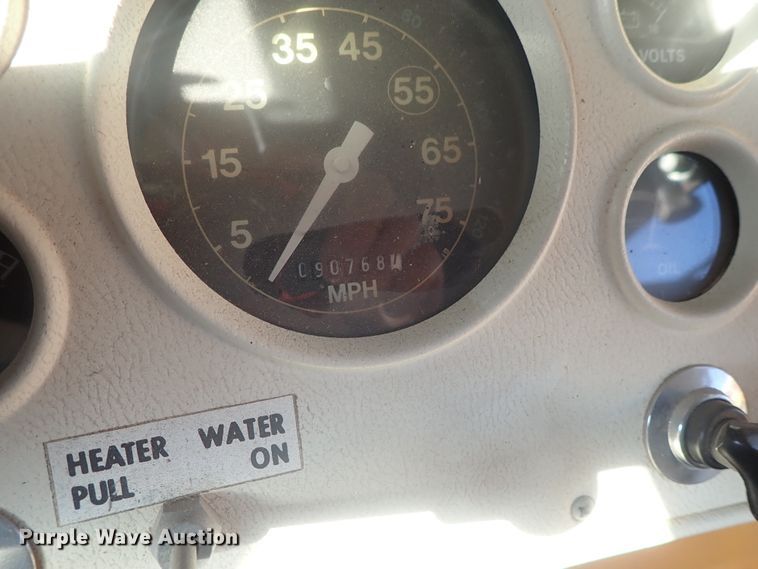 image for item DC3422 1994 Ford F700 Am Tran school bus