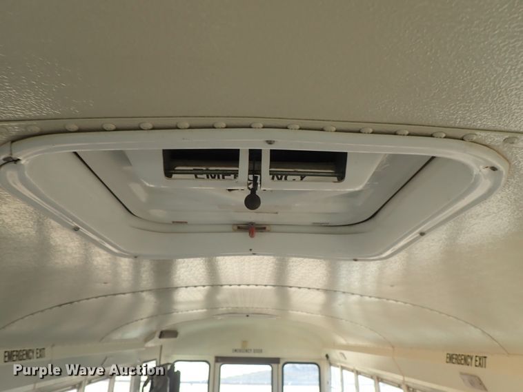 image for item DC3422 1994 Ford F700 Am Tran school bus