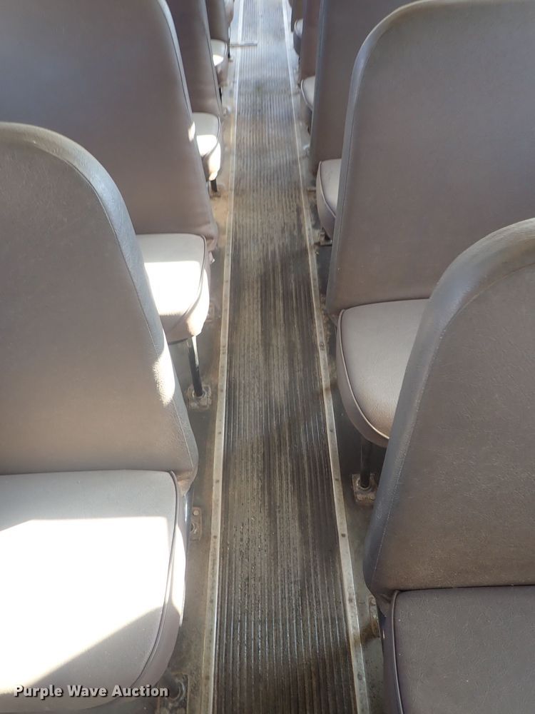 image for item DC3422 1994 Ford F700 Am Tran school bus