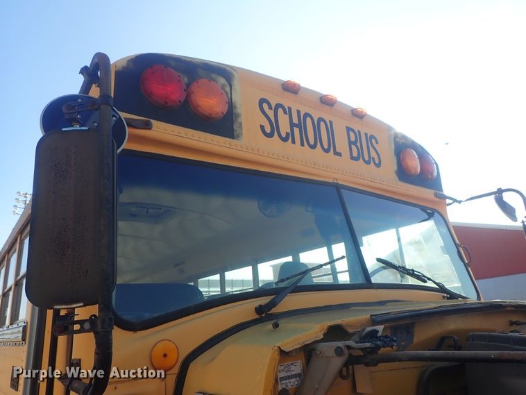 image for item DC3422 1994 Ford F700 Am Tran school bus