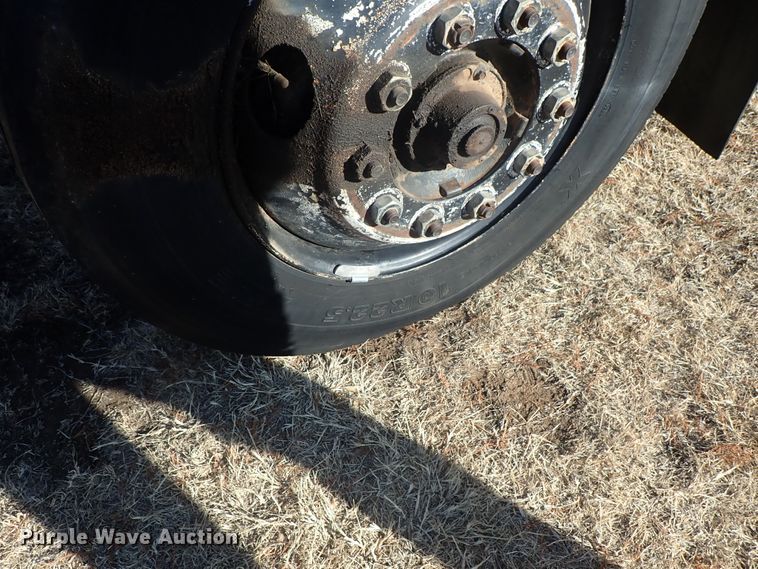 image for item DC3422 1994 Ford F700 Am Tran school bus